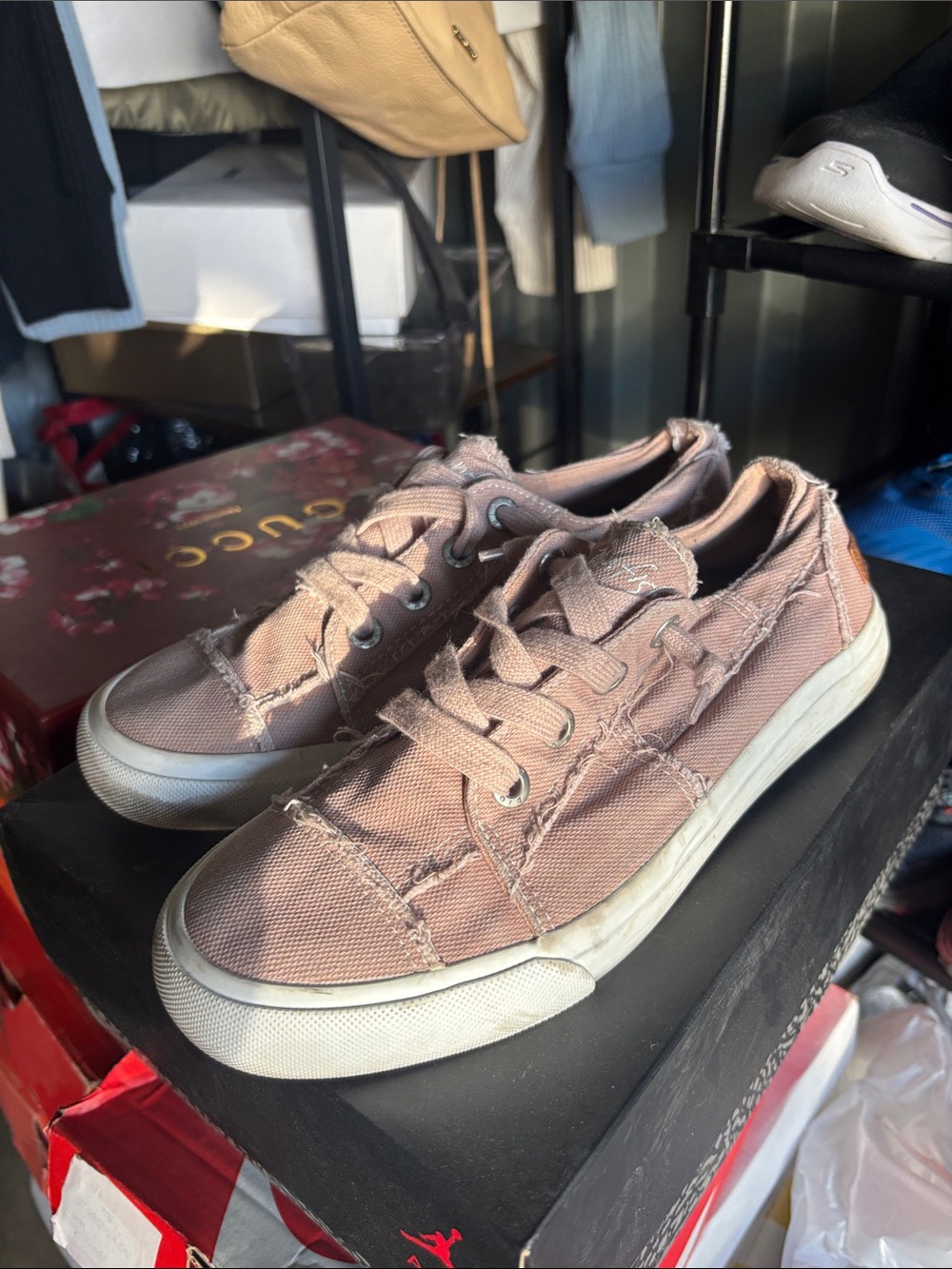 Blowfish denim shoes  sz 8.5 m great condition